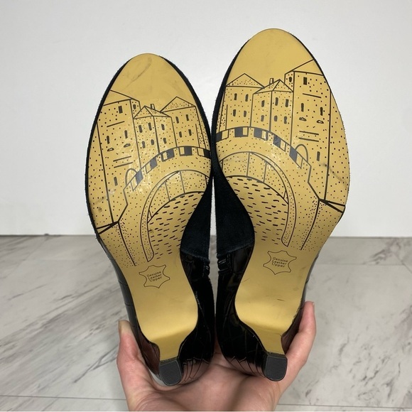 New! Bella Vita Brennan Black Suede Bootie 6.5 WW - Picture 13 of 14